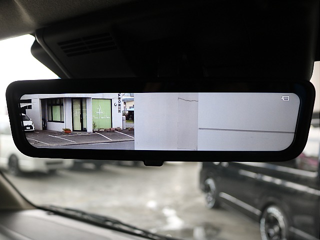 デジタルインナーミラー装着済みです☆☆