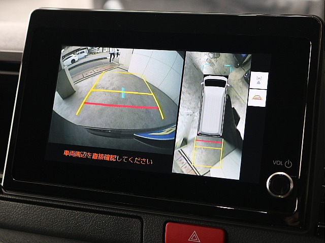 バックカメラ装着済みですので駐車時も安心です☆☆