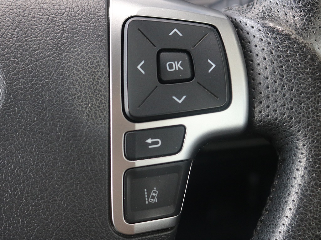 操作性の良いボタンが装着済みです♪♪