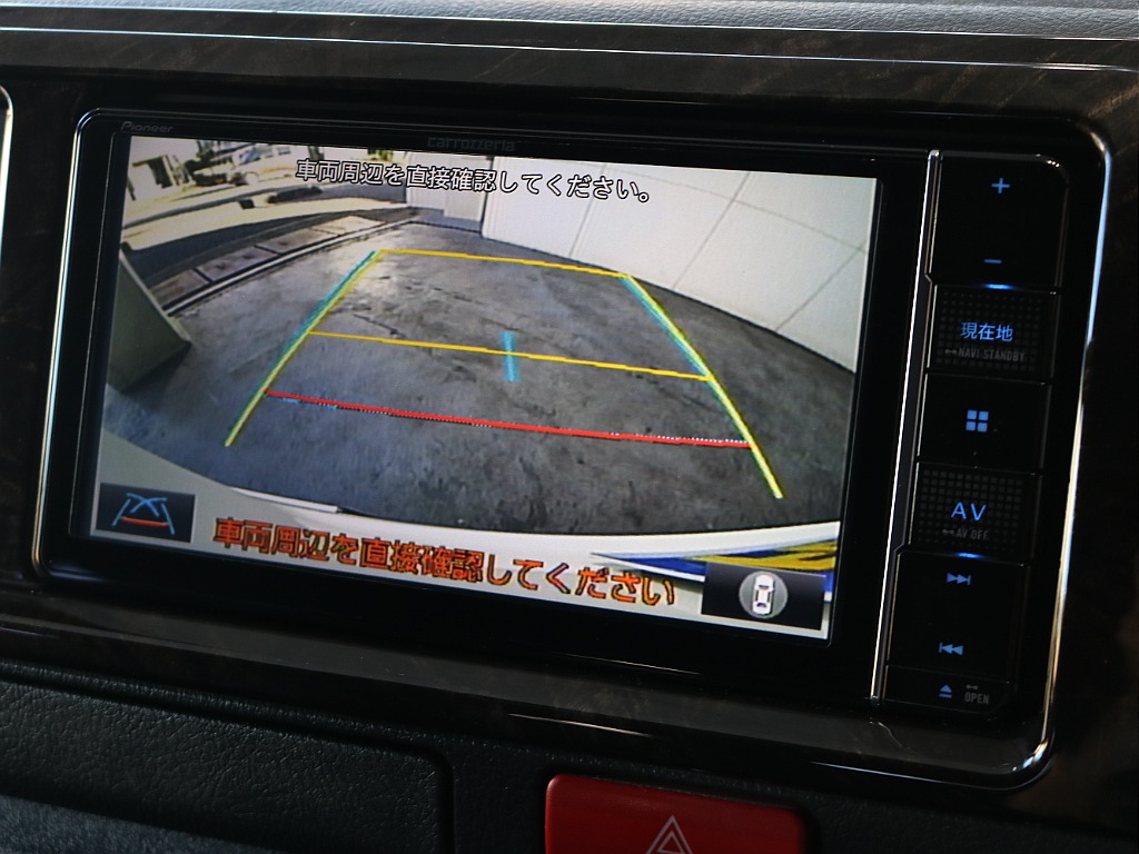 トヨタ ハイエースバン(6枚目)