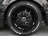 Delf06 18インチAWにYOKOHAMA PARADAタイヤの組み合わせになっております♪♪