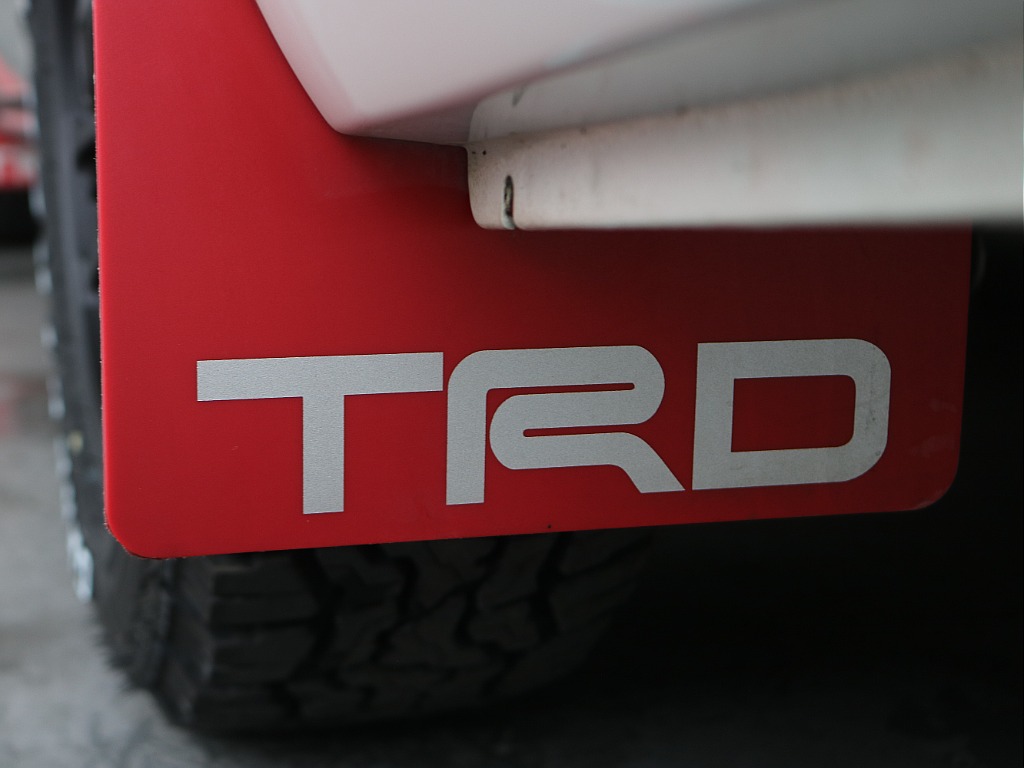 TRDマッドフラップ装着済みです♪♪
