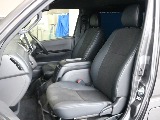 特別仕様車限定ハーフレザーシート装着済みです♪♪