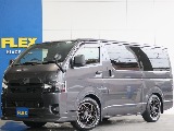 【厳選仕入中古車】令和2年 ハイエースバンダークプライムⅡ ディーゼル4WD☆マットブラック塗装と相性抜群カラー☆ベッドキットで車中泊仕様♪