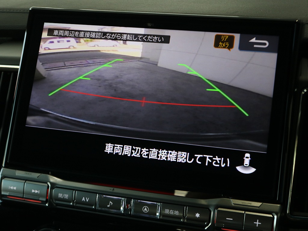 バックカメラ装着済みですので駐車時も安心です♪♪