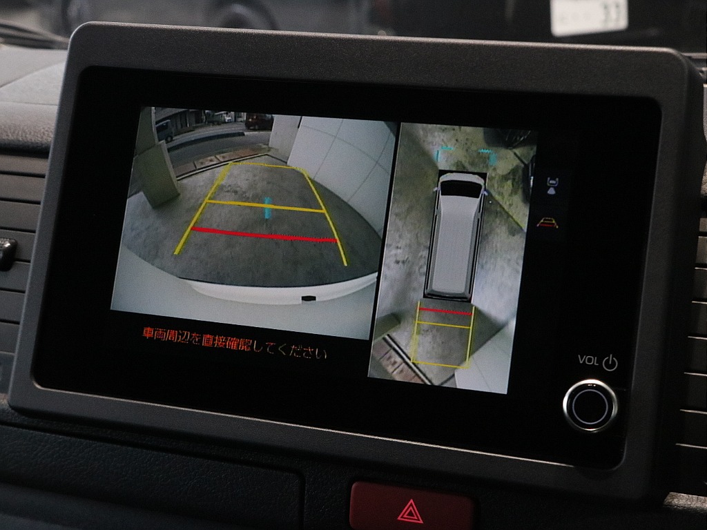 バックカメラ装着済みですので駐車時も安心です♪♪