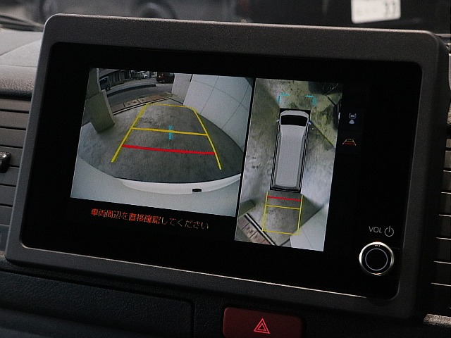 バックカメラ装着済みですので駐車時も安心です♪♪