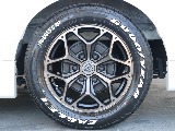 バルベロ・スタイリングヘックス17インチAWにナスカータイヤの組み合わせになっております♪♪