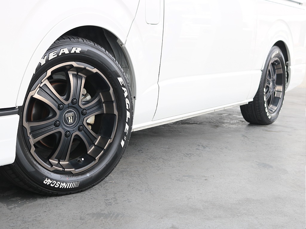 トヨタ ハイエースバン(34枚目)