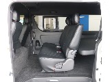 セカンドシートは3名掛けになります☆☆