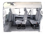 10人乗りベースシート車