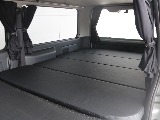 ベッドキットとフルフラットの車中泊内装にできます！