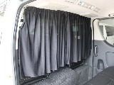 間仕切りカーテンで車中泊もぴったりです♪