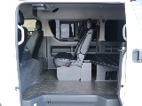 フットパネルで商用車感のないシートになってます♪