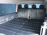 ベッドキット展開で車中泊可能♪