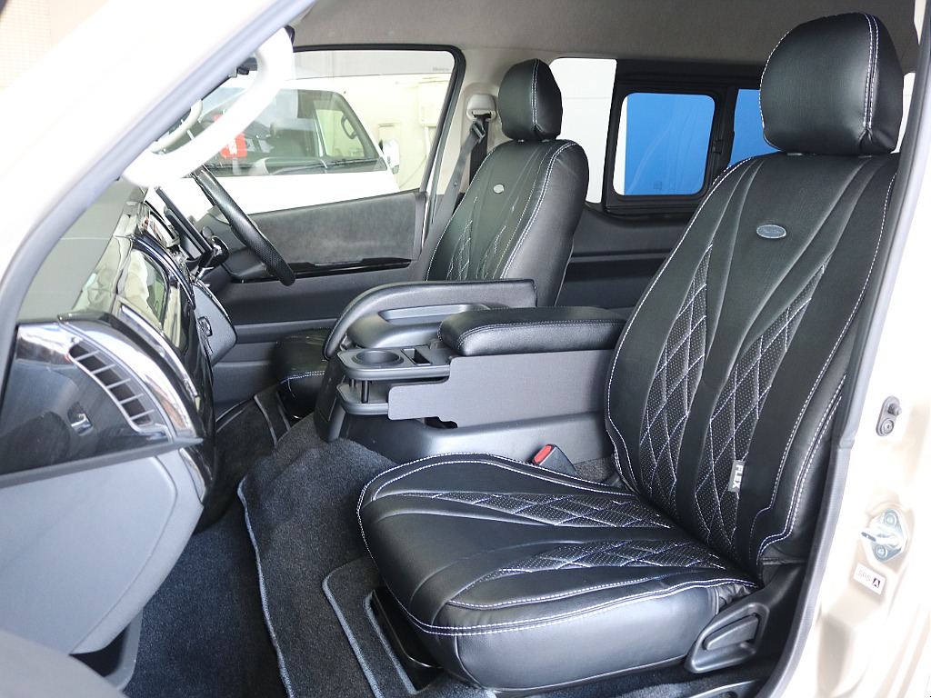 総額588.3万円】トヨタ ハイエース 2.7 グランドキャビン ファイン