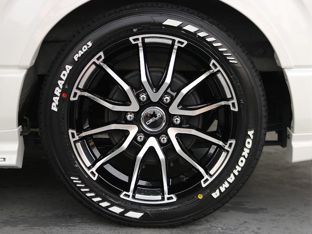 Delf06・18インチにYOKOHAMAパラダの組み合わせになっております☆☆