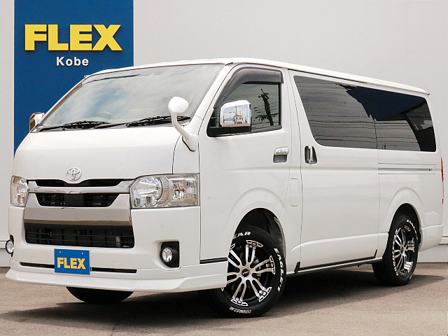 ☆令和3年式☆　ハイエースVディーゼルターボ4WDダークプライムⅡ特別仕様車にカスタムパーツを多数装着したライトカスタムパッケージ！　仕事やレジャーに使える一台！