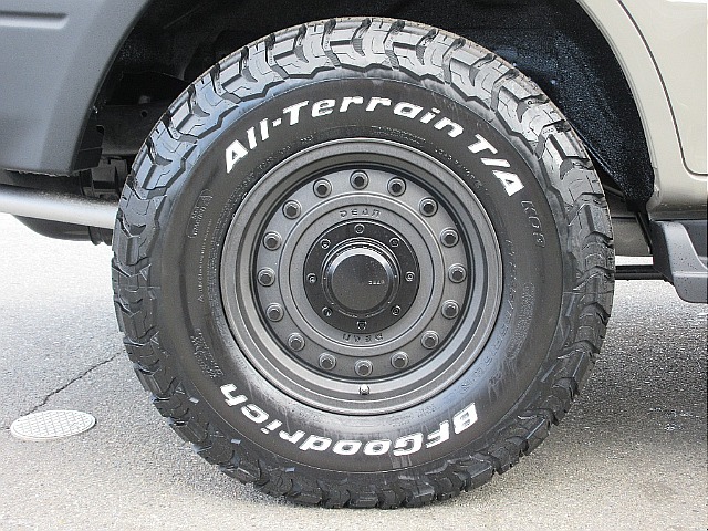 DEANコロラドAWにBFGoodrichAT KO3！それぞれ新品インストール！