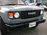 バンパーも黒に統一し、 一味違うスタイルとなっております！