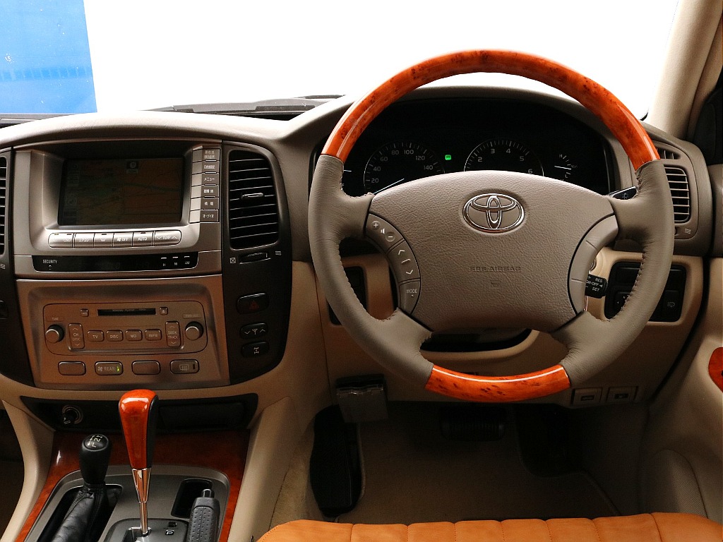 ウッドコンビステアリング。