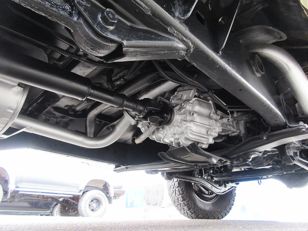 下廻り。 防錆塗装済みです。