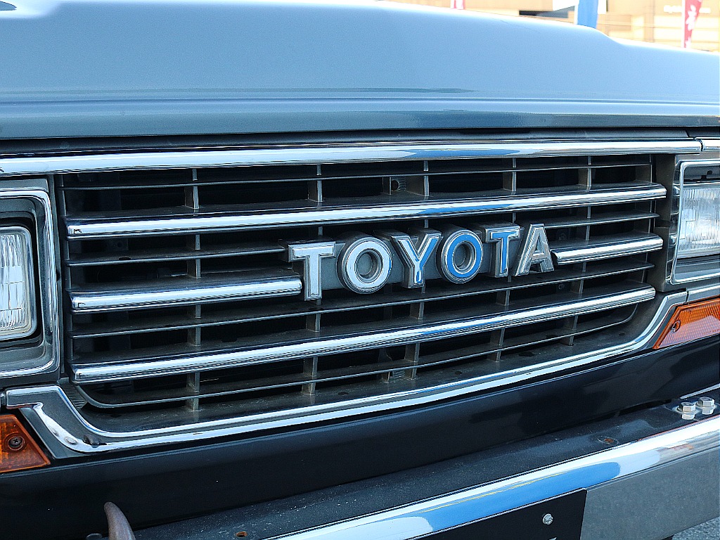 クラシック感満載のグリル。