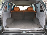 荷室にはたくさんのお荷物を積むことができます。 状態も良好です。