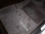 純正フロアマットも綺麗です。