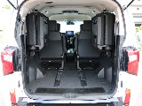 荷室も広々です。