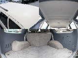 荷室・天張りは多少の使用感はあれど、 綺麗な状態を保っております♪