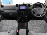 内装はシックなグレーです！