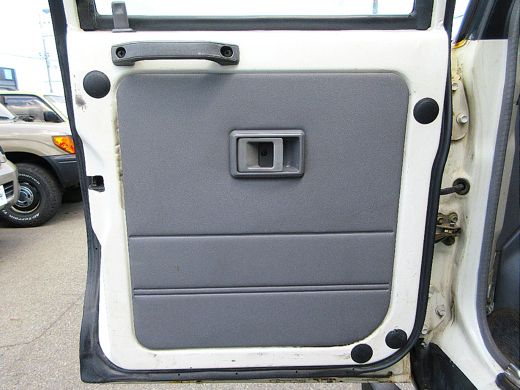 バックドアパネル。