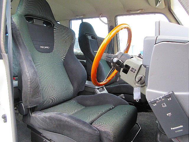 RECAROシート装着済み。