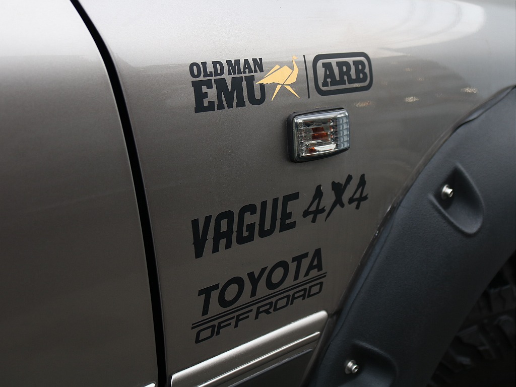 スモークサイドマーカー ステッカーもセンスを感じます。