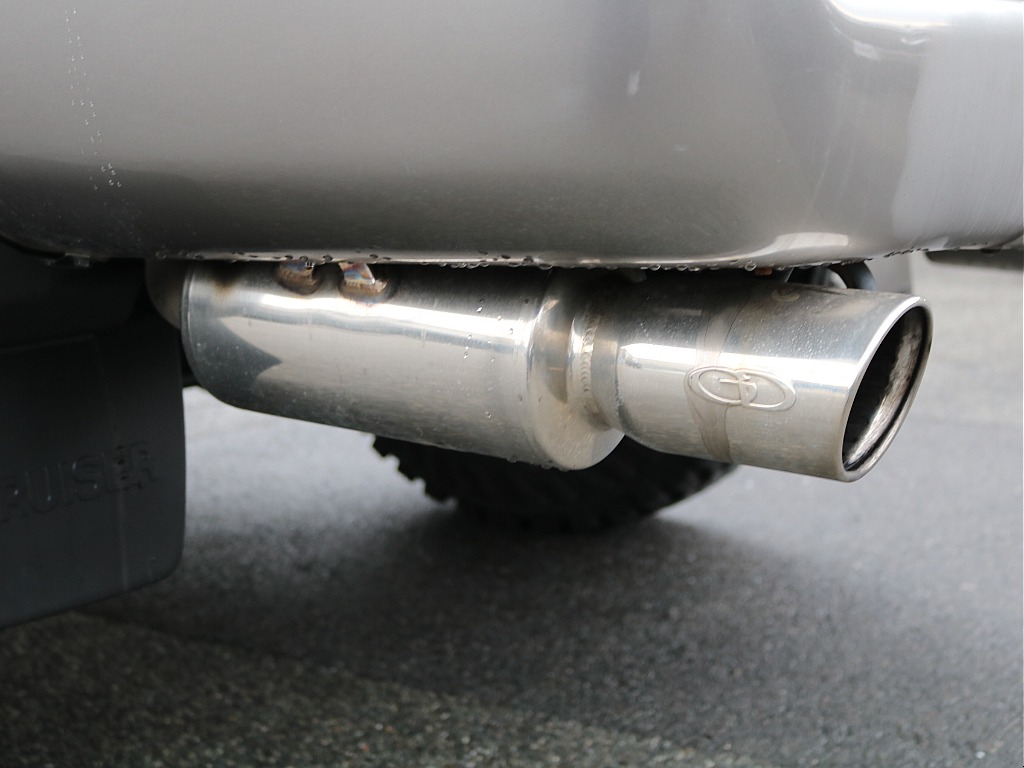 ガナドールがリアの迫力を何倍にも増大してくれております。