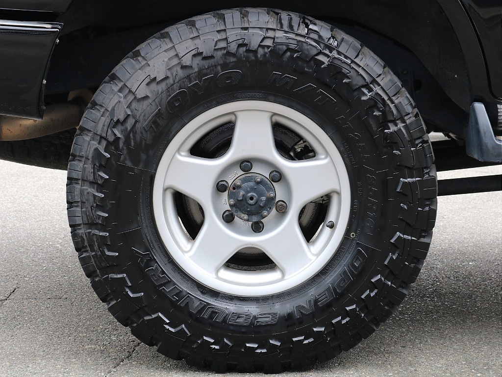 TOYOオープンカントリーMTタイヤ＆ブラッドレーVの組み合わせ！