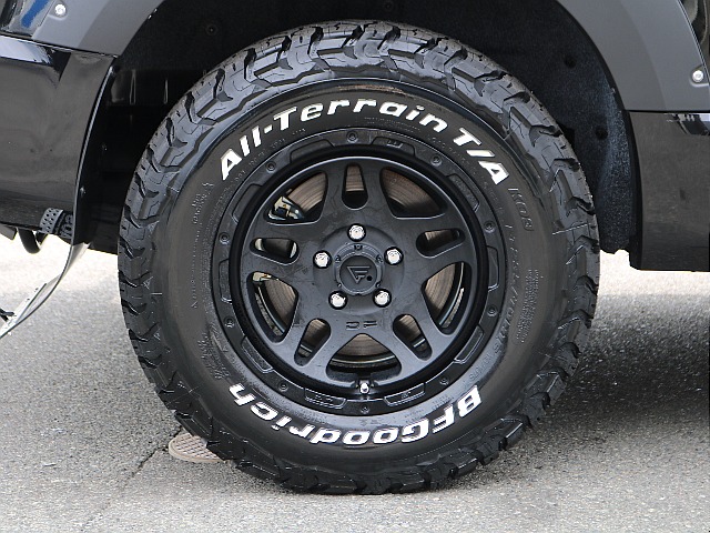 BFGoodrichATタイヤ＆デルタフォースオーバーランダーAW、それぞれ新品装着！