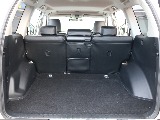 ５人乗りとなります。たくさんの お荷物を積むことが可能です。