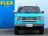 丸目が可愛らしい車両です。 メッキのグリルは新品装着となります。