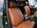 クラシックブラウンシートカバーが装着済み！