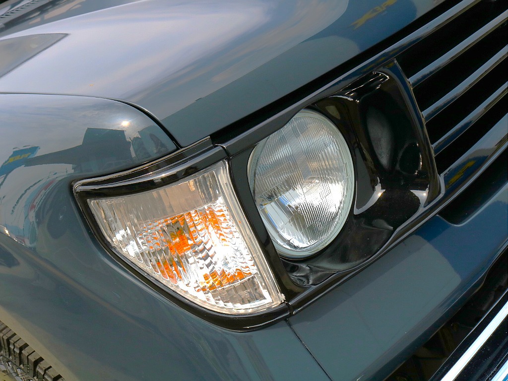 枠も艶有ブラック塗装。