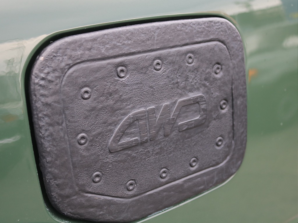 給油口。 細かい所まで手を加えられております。