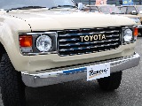 メッキパーツが際立ちます。