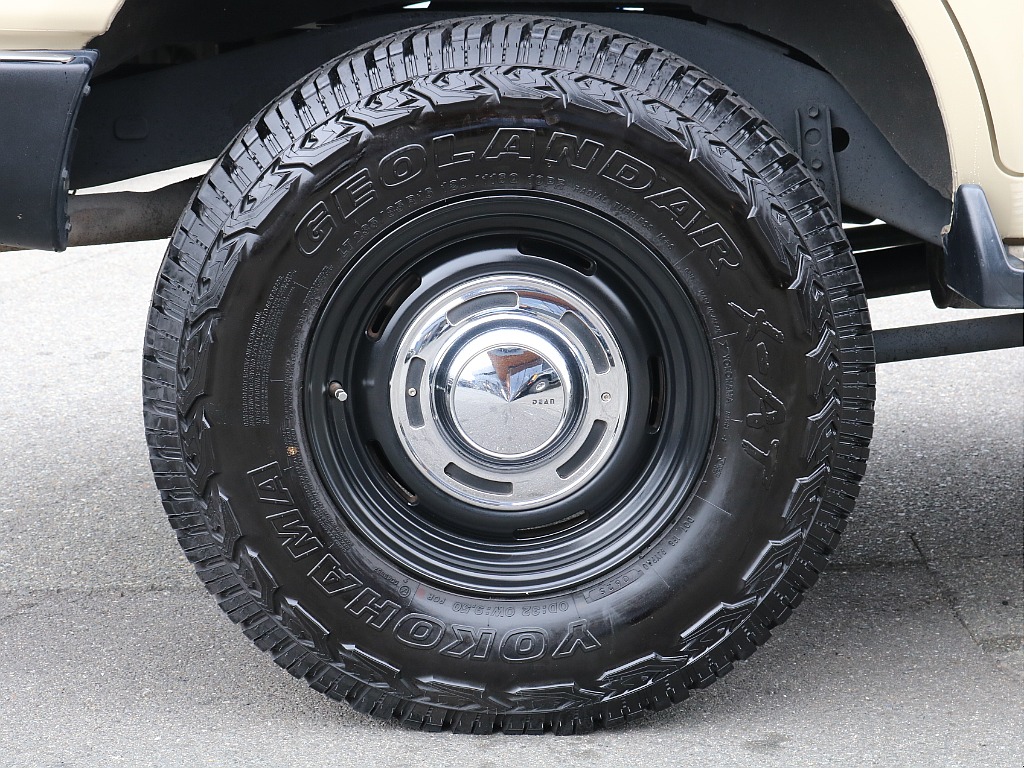 YOKOHAMAジオランダーX-ATタイヤ＆DEANクロスカントリーAWが装着済み！
