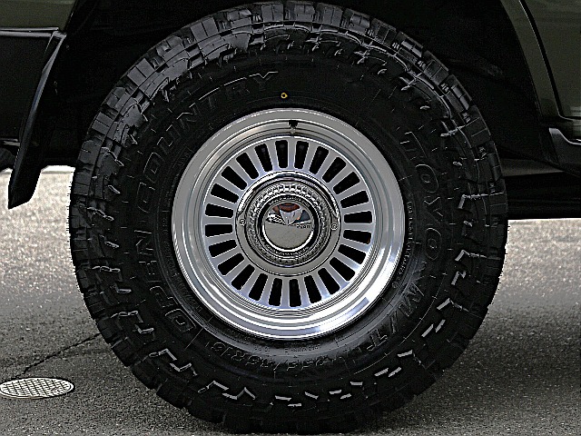 新品TOYOオープンカントリーMTタイヤ＆DEANカリフォルニア16インチAW！