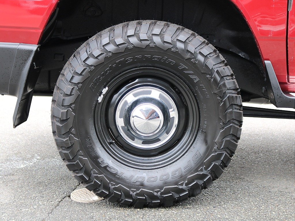 BFGoodrichMTタイヤKM3×輸出用スチールホイールそれぞれ新品装着！