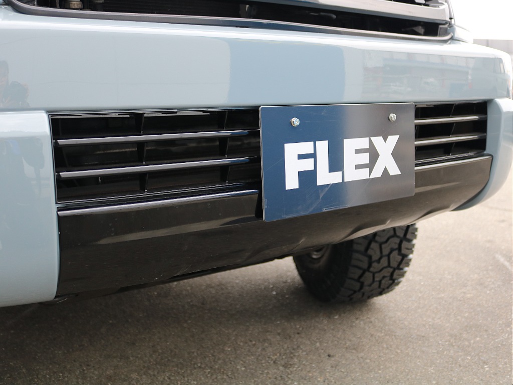 ブラック塗装。