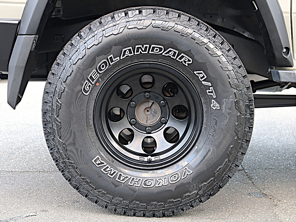 ジオランダーATタイヤ＆ジムラインAWの組み合わせ。 それぞれ新品装着です！