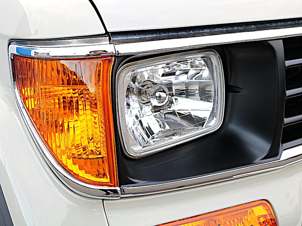 オレンジレンズが映えます。